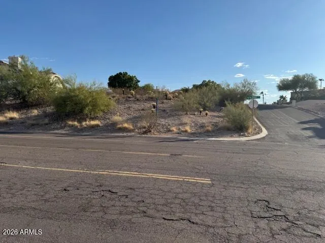Corner homesite