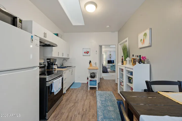 Back unit kitchen