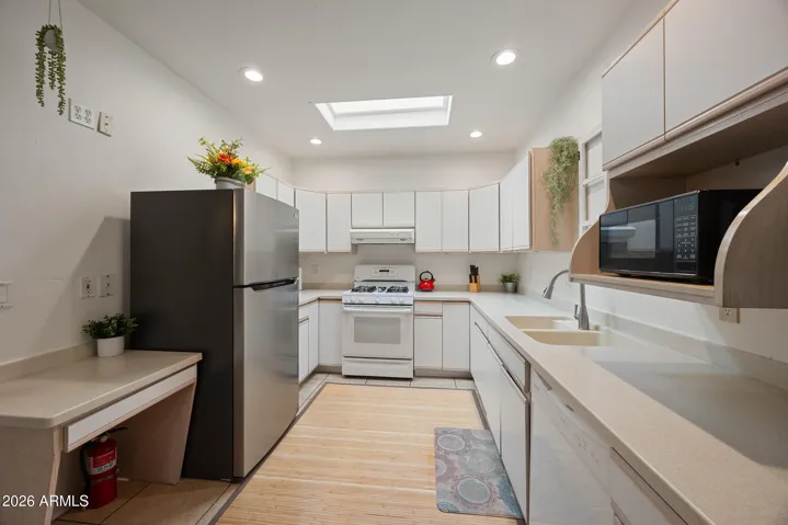 Front unit Kitchen