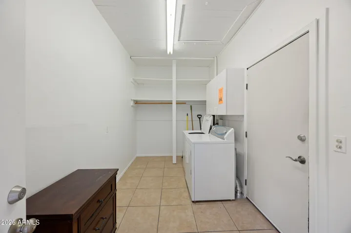 Common laundry room