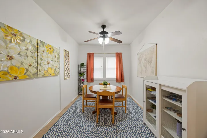 Front unit dining room