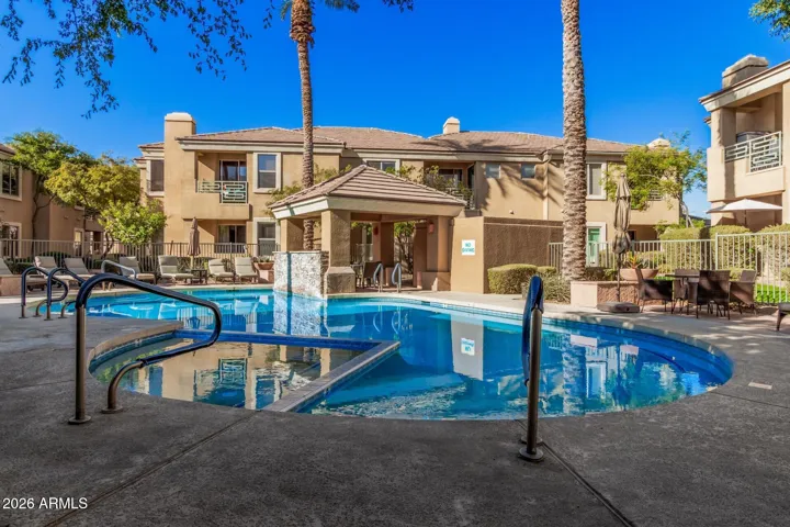 Perfect pool-side unit
