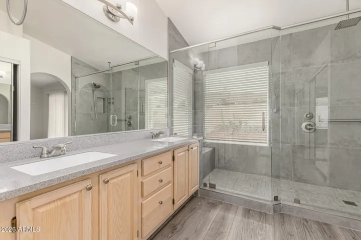 Dual sinks