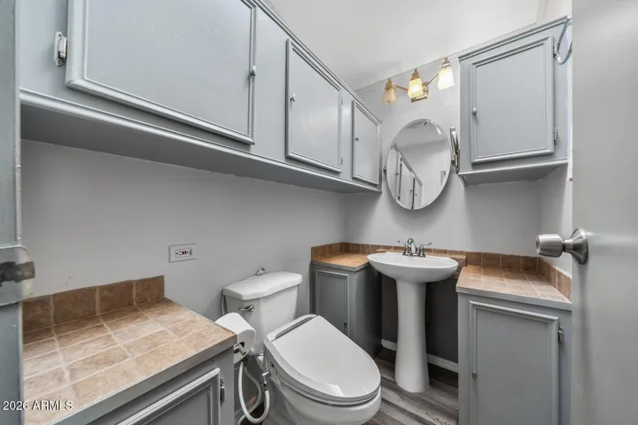 Park model 1/2 bath