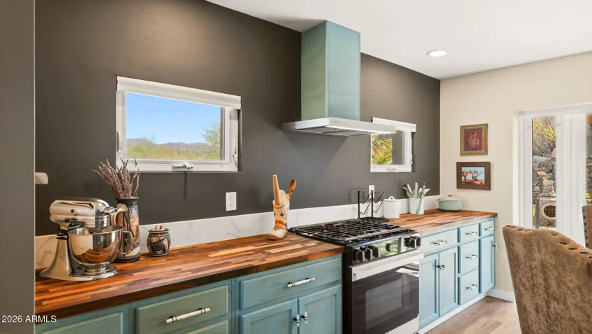 New Renovated Kitchen