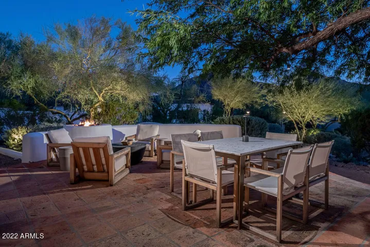 Front Patio w/ Fire Pit