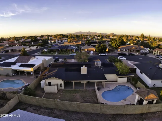 Great backyard on a cul-de-sac