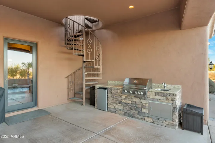 Built in BBQ, Spiral staircase to observation deck
