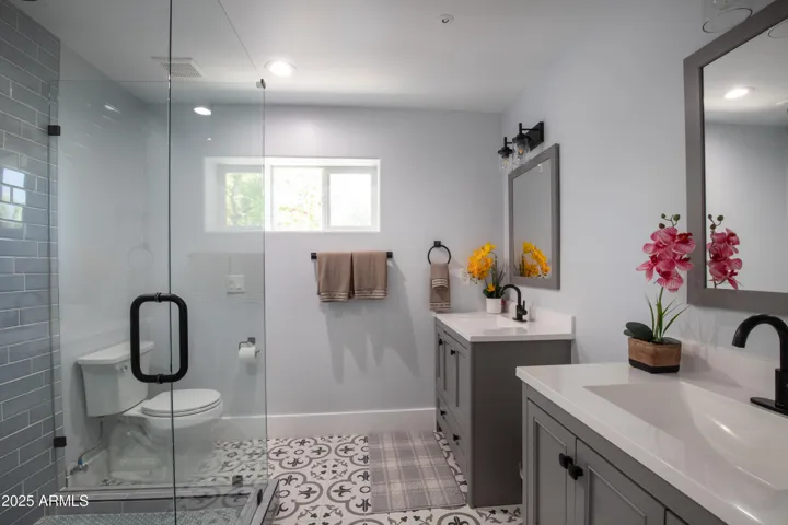 Guest bathroom #2