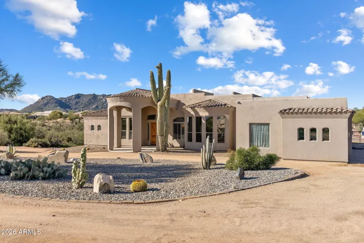 Welcome Home to beautiful views!