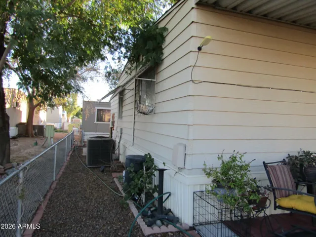 side yard