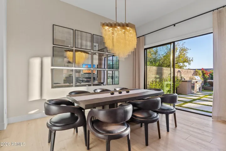 Open dining area-easily seating 8