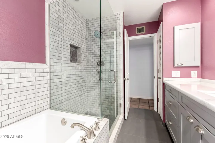 Bathroom with Heat Lamp
