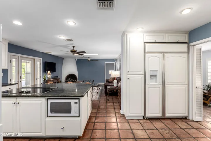 X-Large Fridge in Kitchen