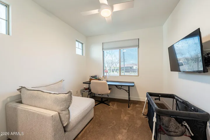 BDRM 5 POSSIBLE MOTHER IN LAW SUITE
