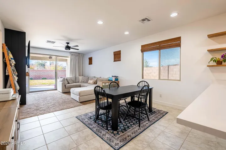 DINING AND FAMILY ROOM