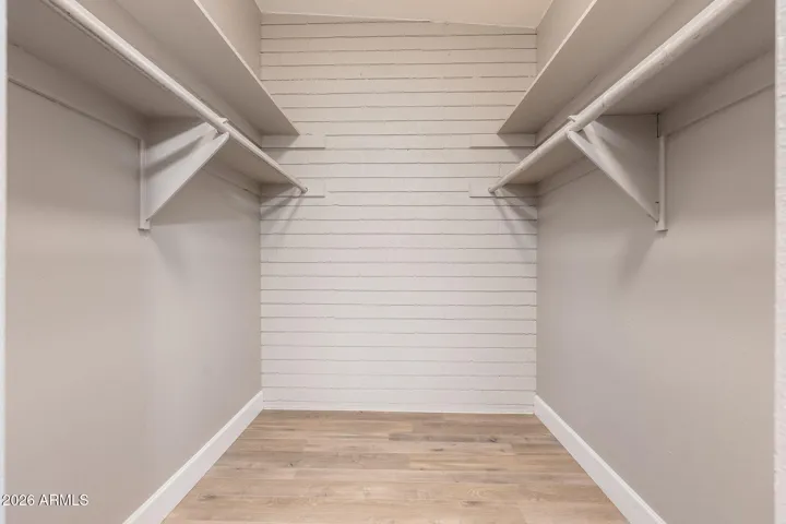 Huge walk closet for the 2nd bedroom