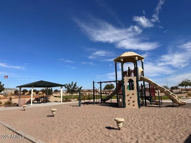 Cross Creek Ranch pocket park