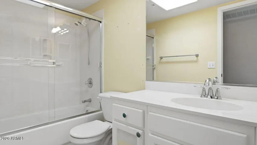 Guest bath.
