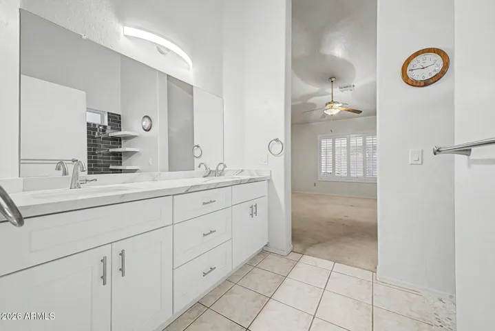 Primary bath