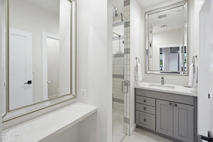 Guest Casita Ensuite bathroom 1