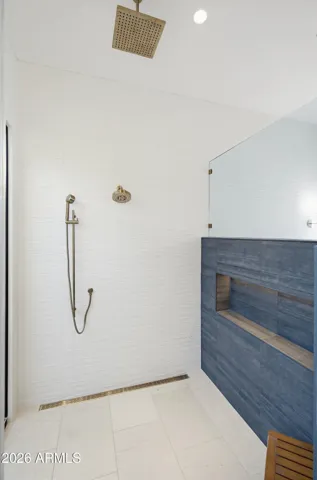 Primary shower