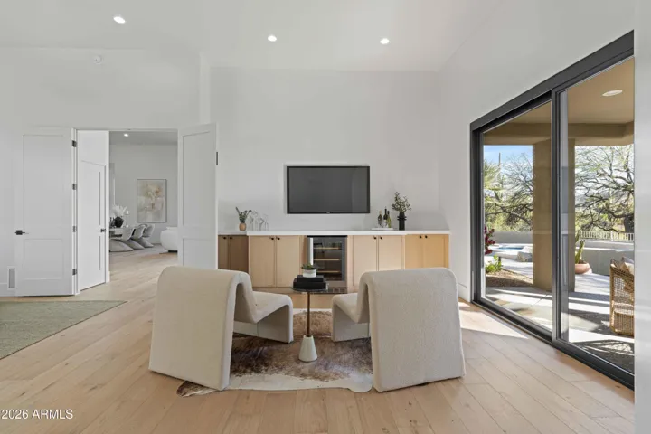 Primary sitting area