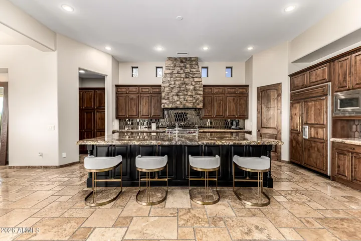 Main Home Kitchen