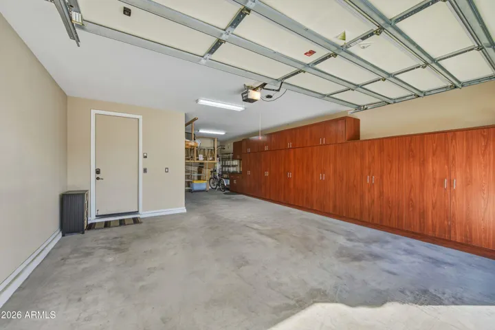 tandem garage