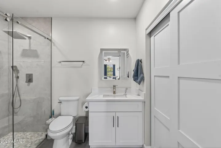en suite bathroom
