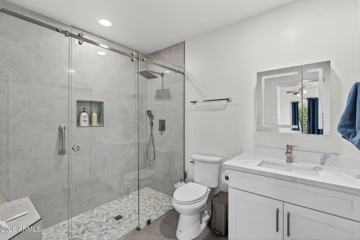 en suite bathroom