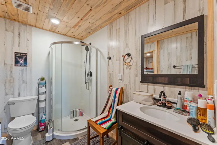 Casita bathroom