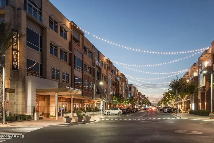 This vibrant urban center blends upscale retail, casual cafés, and evening entertainment—all just a quick drive from your Toscana condo in North Phoenix.