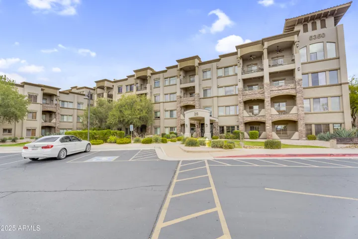 Toscana’s Building 26 offers secure, elevator-served living with desert landscaping and charming architecture—located near Desert Ridge in a gated Phoenix community.