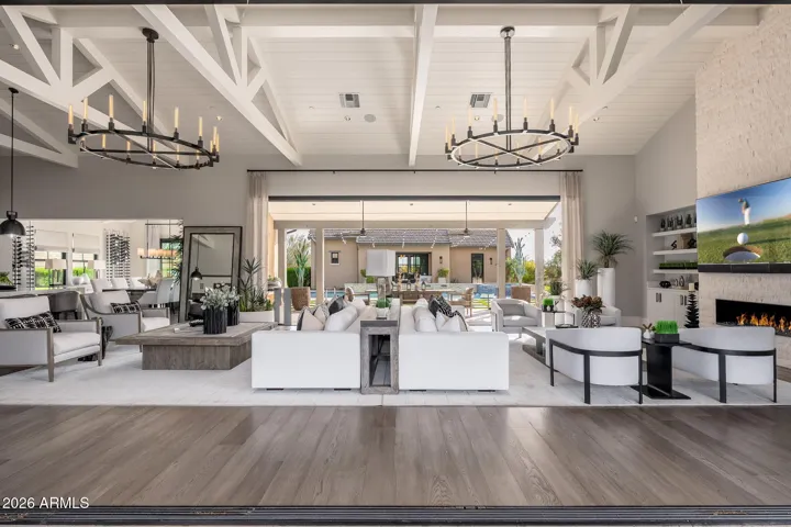 Indoor/ outdoor living at it's best