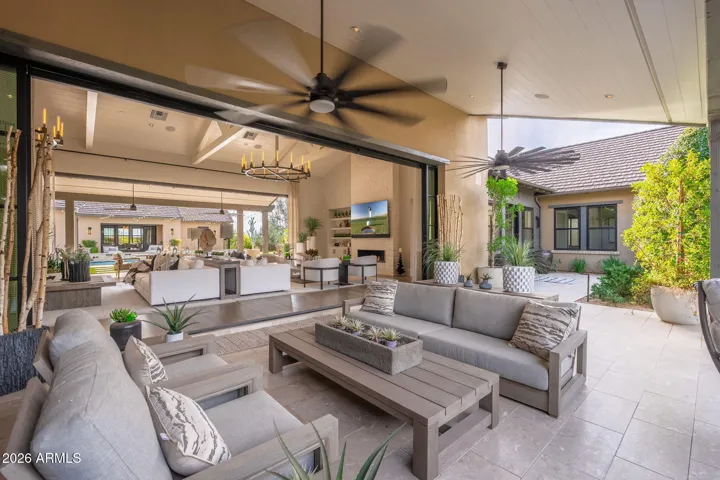 Front Patio sitting area