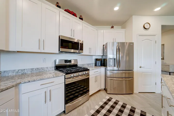 Kitchen - Open & Spacious
