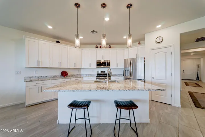 Kitchen - Open & Spacious