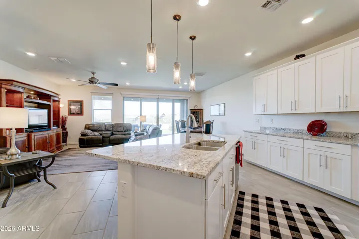 Kitchen - Open & Spacious