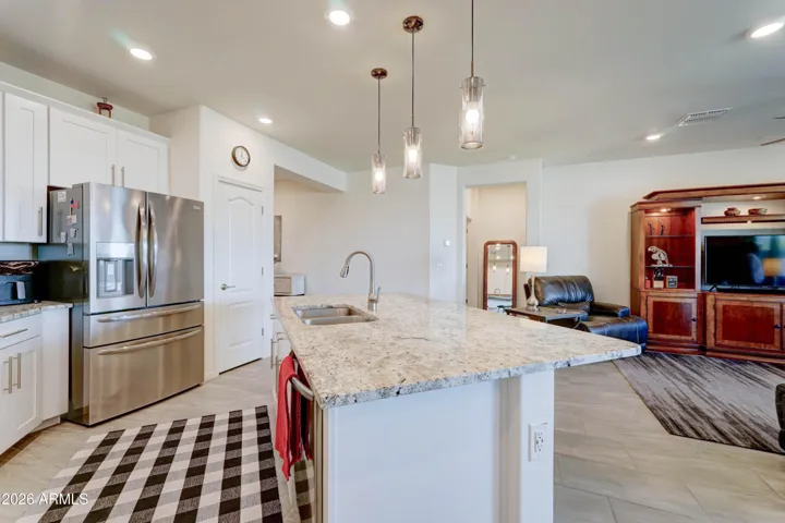 Kitchen - Open & Spacious