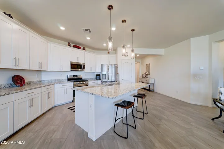 Kitchen - Open & Spacious
