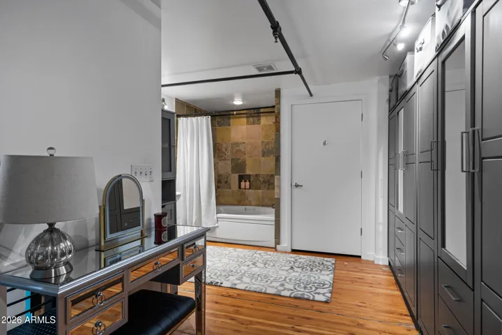 2nd bathroom