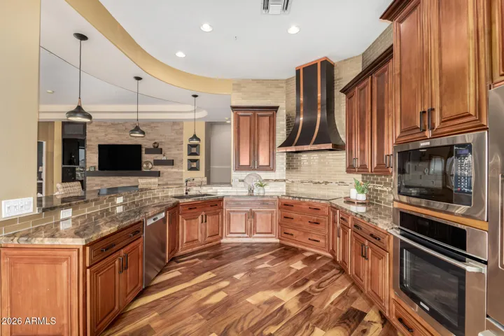 Spacious Well Appointed Chef-inspired Kitchen