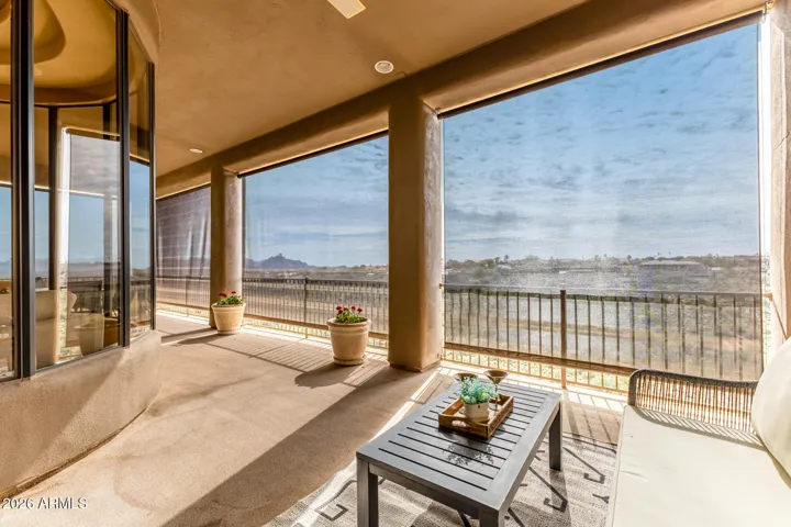 Main Level Terrace - Remote Sun Shades