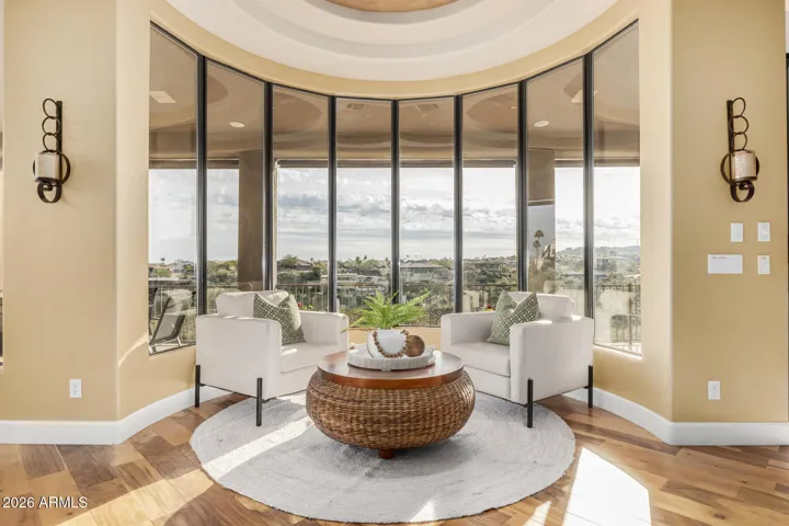 Formal Dining / Conversation Nook