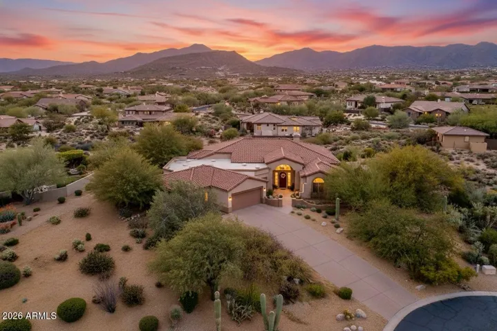 Captivating Views of Desert Mountain.