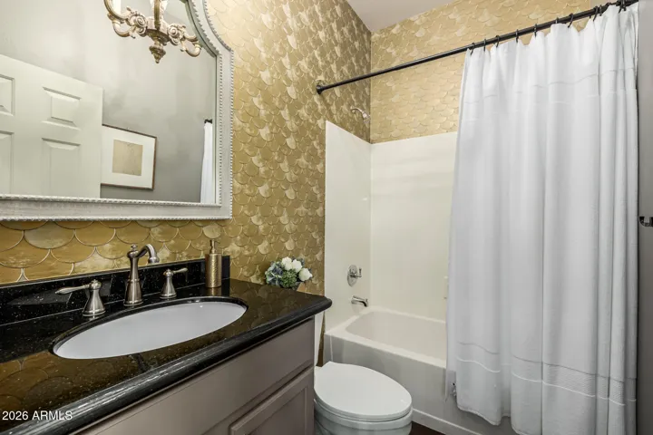 2nd Bathroom or guest bathroom