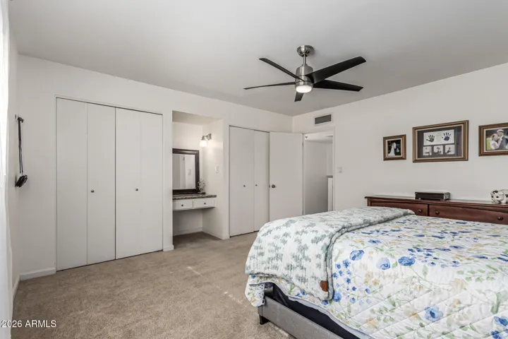 Two large bedrooms in Convenient Central Phoenix location, less than half a mile to multiple restaurants, markets, bars, freeway, airport and more!