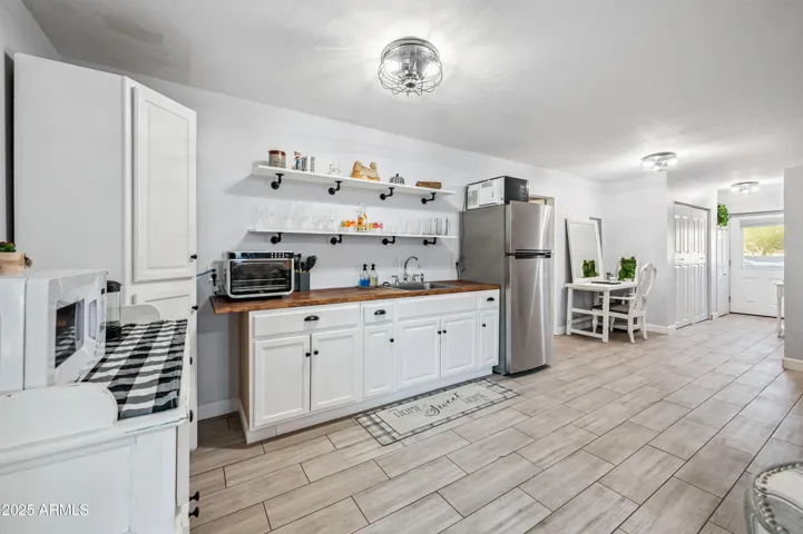 Large kitchenette in casita!