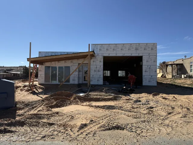 Taken 3-4-2026. Est move in Apr-May. Buyer to make final selections.